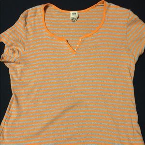 Woman’s Plus Size Short Sleeve Shirt